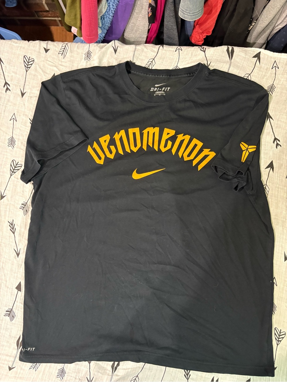 Rare Nike Kobe Bryant venomenon dri fit t shirt black gold Los Angeles lakers